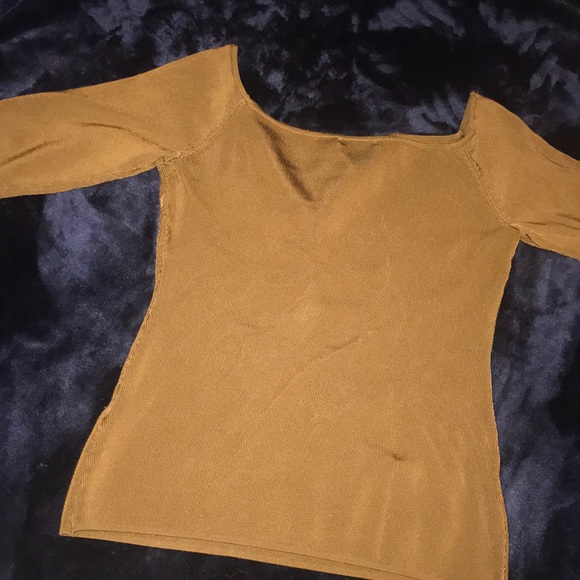 H&M Top - Picture 2 of 3